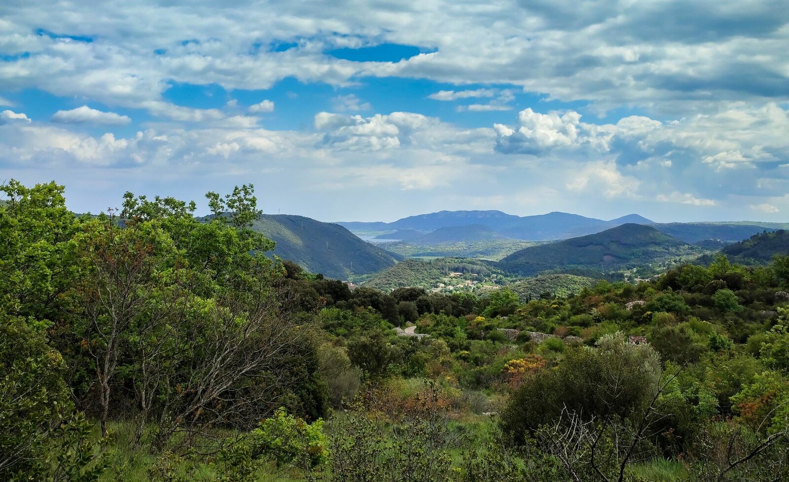 LODÈVE : LE PLATEAU DU GRÉZAC