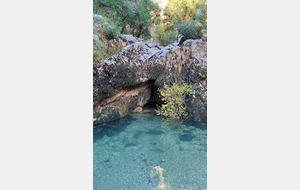 LES MATELLES : la source du Lirou et une boucle à Notre-Dame des Champs