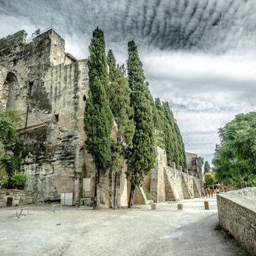 SOMMIÈRES : boucle des châteaux et capitelles
